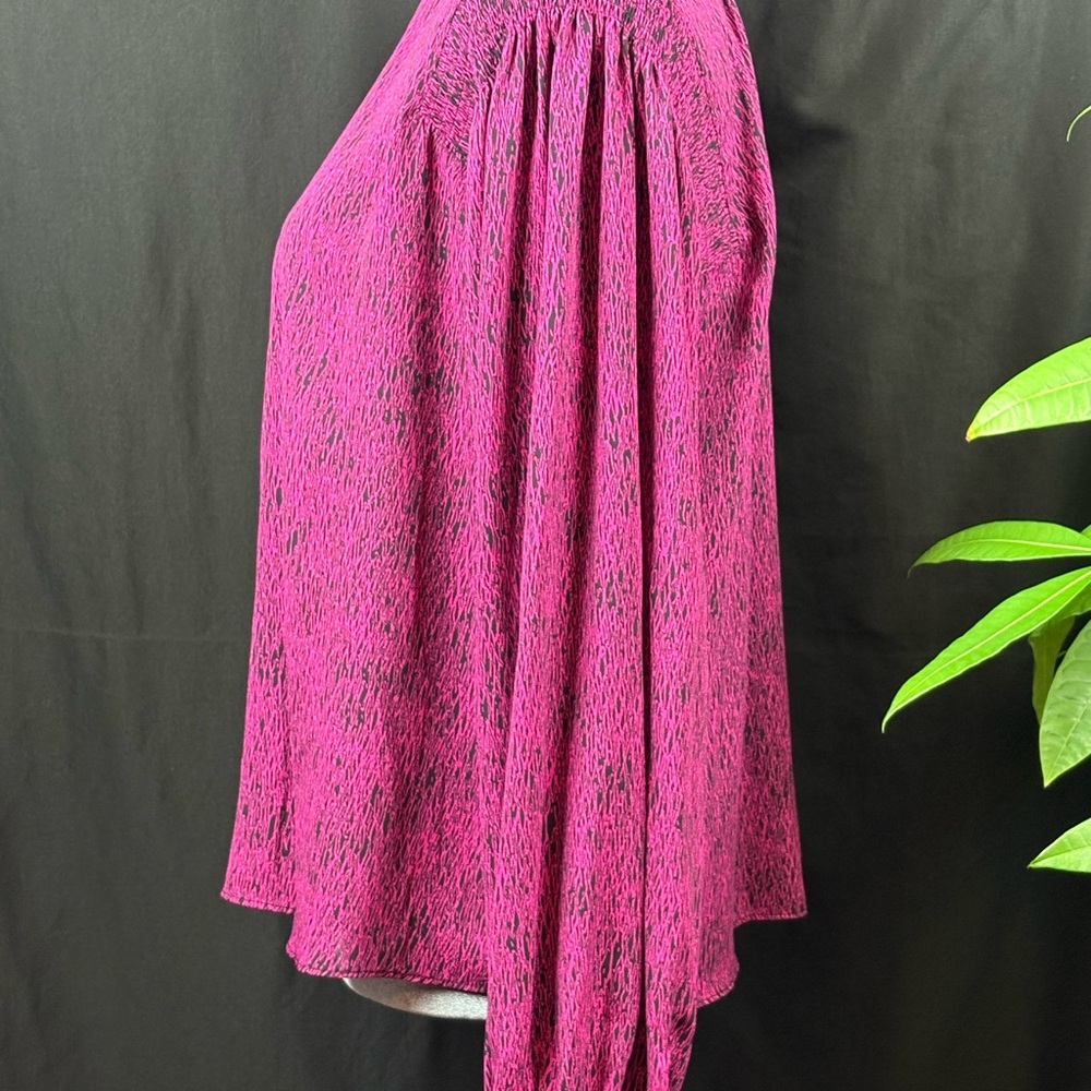Worthington Vibrant Pink and Black Top - Picture 3 of 9